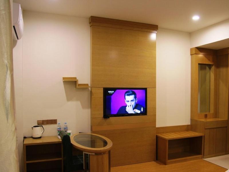 Greentree Inn Shandong Jinan Gaoxin District South Gongye Road Middle Aoti Road Express Hotel מראה חיצוני תמונה