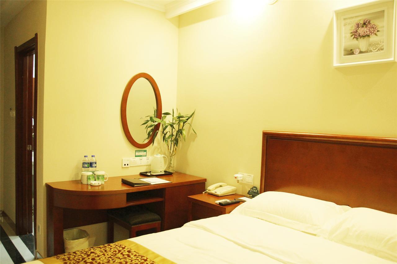 Greentree Inn Shandong Jinan Gaoxin District South Gongye Road Middle Aoti Road Express Hotel מראה חיצוני תמונה