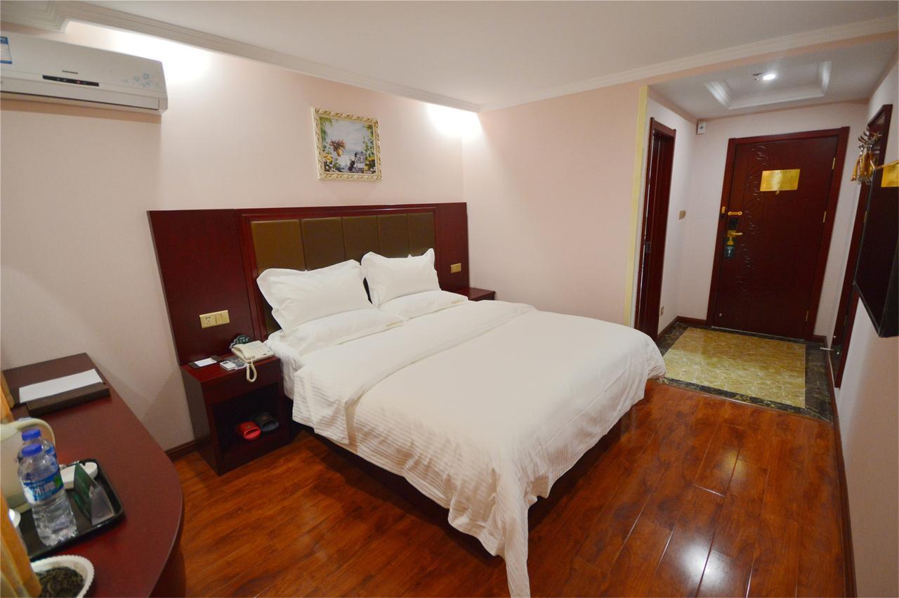 Greentree Inn Shandong Jinan Gaoxin District South Gongye Road Middle Aoti Road Express Hotel מראה חיצוני תמונה