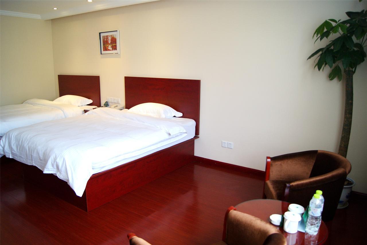 Greentree Inn Shandong Jinan Gaoxin District South Gongye Road Middle Aoti Road Express Hotel מראה חיצוני תמונה