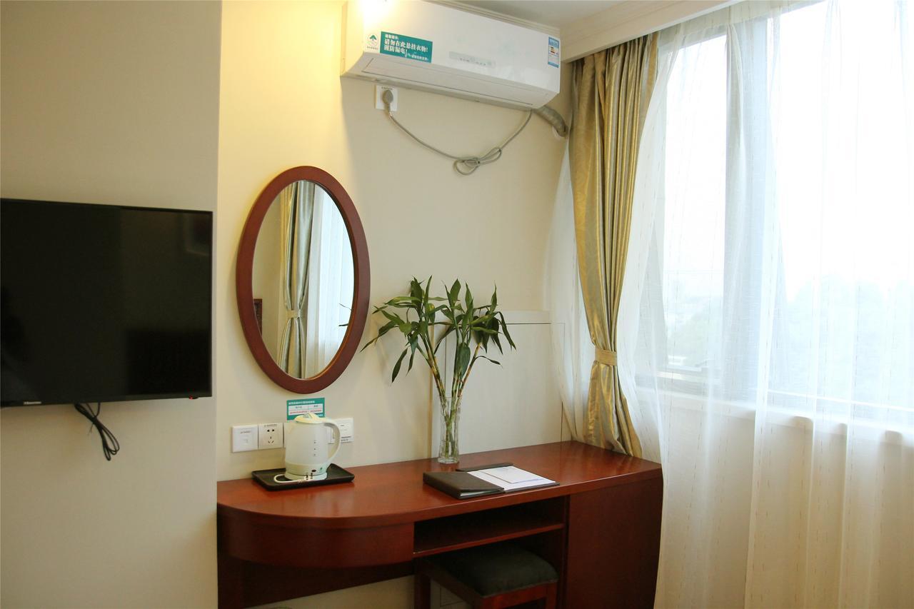 Greentree Inn Shandong Jinan Gaoxin District South Gongye Road Middle Aoti Road Express Hotel מראה חיצוני תמונה